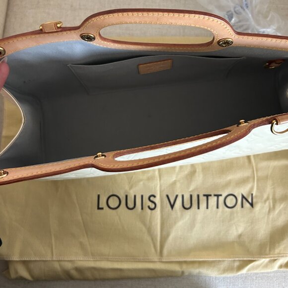 Louis Vuitton Roxbury Drive Monogram Vernis Perle Clutch Hand bag - Picture 5 of 9